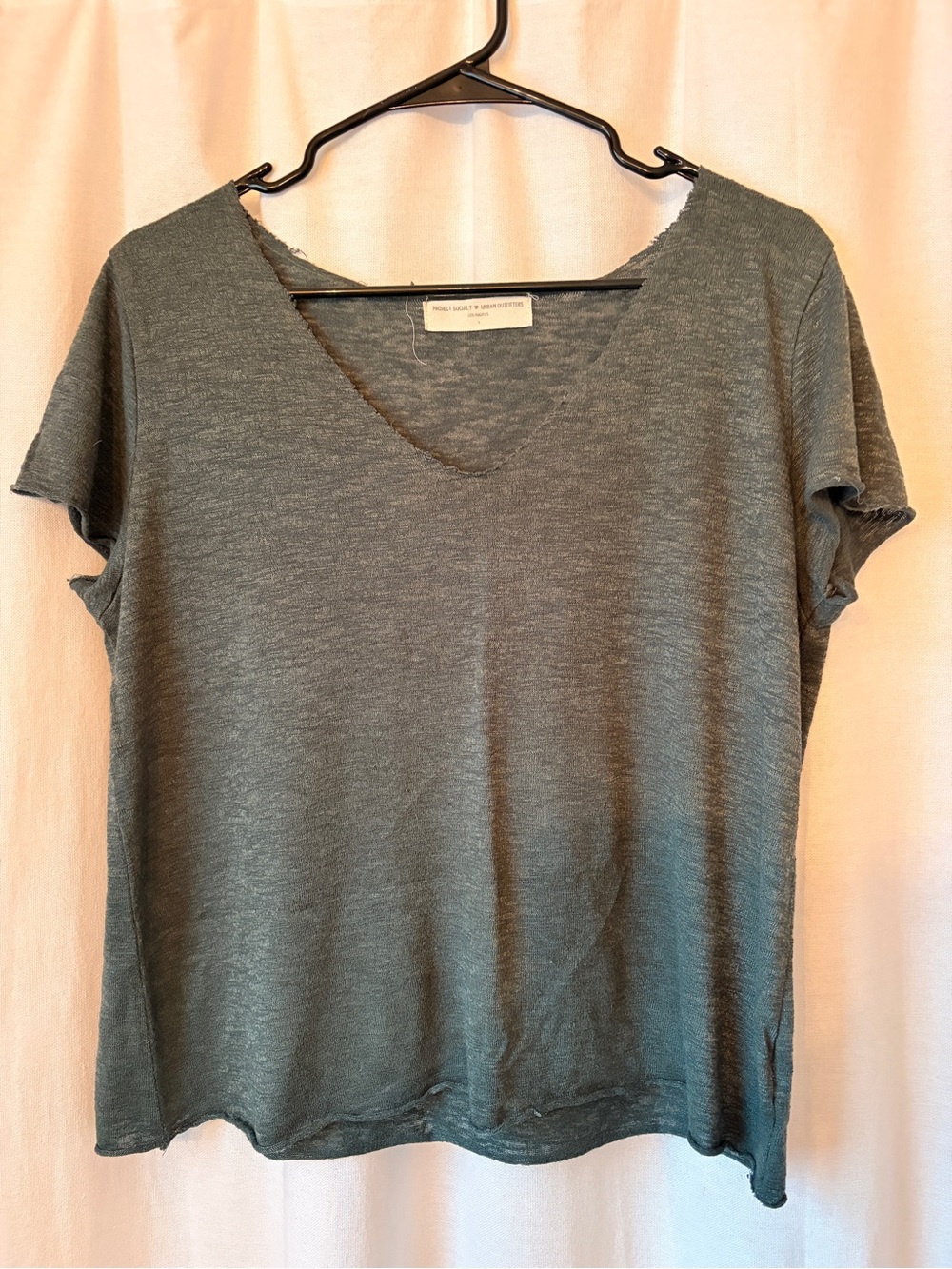 Urban outfitters Everyday V-Neck Tee in Olive Green